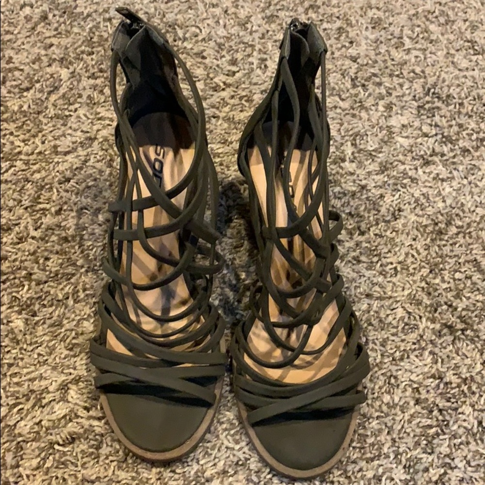 No longer wear